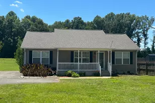 804 Clark Rd, Inman, SC 29349 - Photo 1