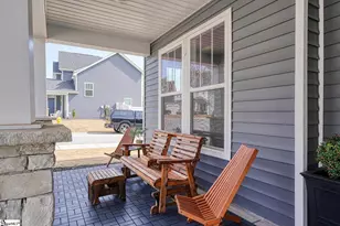 401 Kelby St, Travelers Rest, SC 29690 - Photo 4