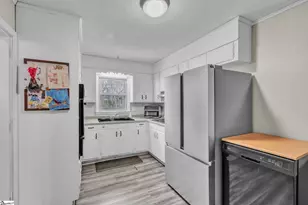 117 Lincoln Dr, Spartanburg, SC 29306 - Photo 6