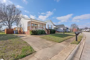 112 Baker Street Ext, Greenville, SC 29611 - Photo 2