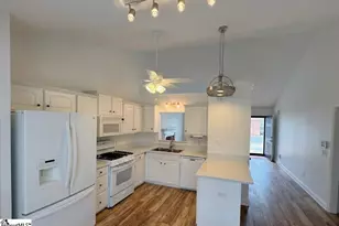 14 St Thomas Ct, Greer, SC 29651 - Photo 10