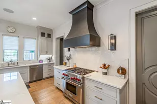 201 Rembert St, Greenville, SC 29615 - Photo 12