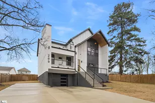 209 Redmond Dr, Fountain Inn, SC 29644 - Photo 2