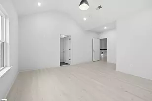 209 Redmond Dr, Fountain Inn, SC 29644 - Photo 14