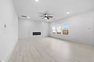 209 Redmond Dr, Fountain Inn, SC 29644 - Photo 6