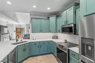 2 Mossycup Rd, Taylors, SC 29687 - Photo 6