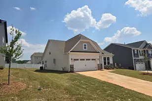 947 Gibbons St, Wellford, SC 29385 - Photo 2