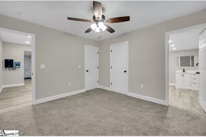 135 Commercial Circle, Westminster, SC 29693 - Photo 20