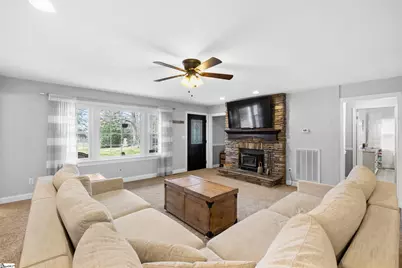 5754 Hwy 20, Donalds, SC 29681 - Photo 4