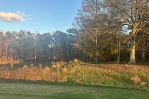 335 E Pyrenees Dr, Wellford, SC 29385 - Photo 6