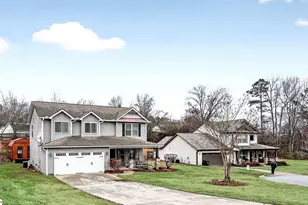 105 Aklavik Ct, Greenville, SC 29605 - Photo 2