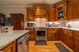 8 Rustic Ct, Landrum, SC 29356 - Photo 16