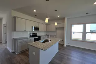 430 Dodger Ave, Chesnee, SC 29323 - Photo 8