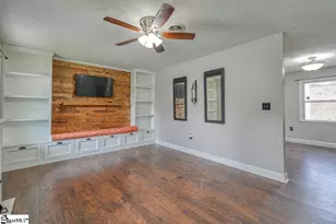 130 Lincoln Dr, Spartanburg, SC 29306 - Photo 2