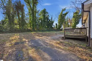 33 Ross St, Greenville, SC 29611 - Photo 24