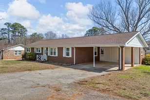 1313 Springfield Rd, Boiling Springs, SC 29316 - Photo 4