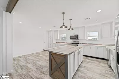 1056 Hwy 182, Fair Play, SC 29643 - Photo 10