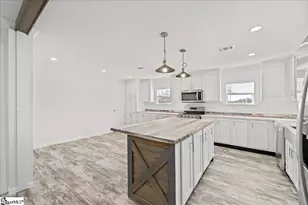 1056 Hwy 182, Fair Play, SC 29643 - Photo 10