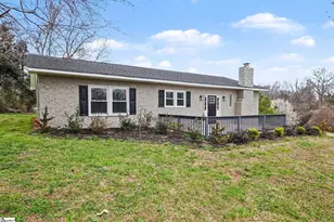 2822 Carolina Country Club Rd, Spartanburg, SC 29306 - Photo 2