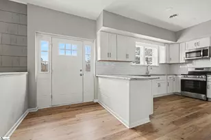 2822 Carolina Country Club Rd, Spartanburg, SC 29306 - Photo 8