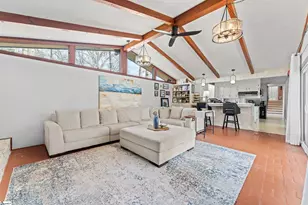 401 Clairmont Dr, Greenwood, SC 29649 - Photo 16