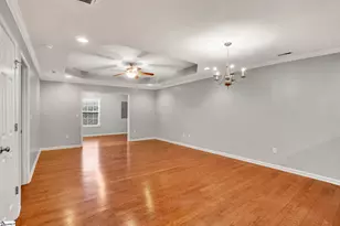 107 Shalom Dr, Simpsonville, SC 29681 - Photo 2