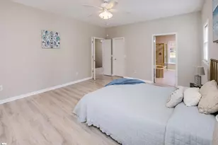 113 Cane Creek Harbor Rd, Seneca, SC 29671 - Photo 12