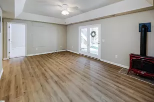 113 Cane Creek Harbor Rd, Seneca, SC 29671 - Photo 14