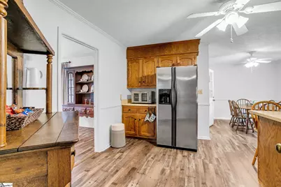 639 Sulphur Springs Road, Greenville, SC 29617 - Photo 8