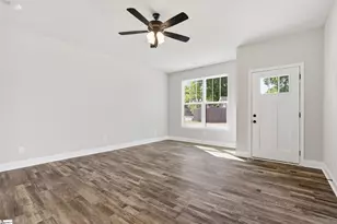 19 Scott St, Greenville, SC 29611 - Photo 4