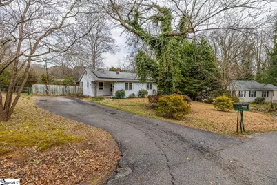111 Kreswell Circle, Spartanburg, SC 29302 - Photo 2