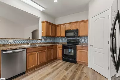 704 Center Road, Taylors, SC 29687 - Photo 16