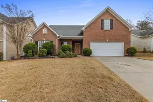 704 Center Rd, Taylors, SC 29687 - Photo 1