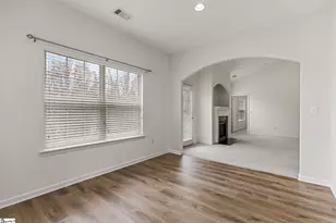 704 Center Rd, Taylors, SC 29687 - Photo 10