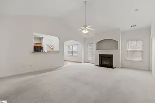 704 Center Rd, Taylors, SC 29687 - Photo 8