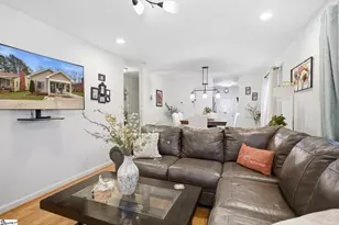 212 Forest St, Greer, SC 29650 - Photo 4