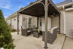 212 Forest St, Greer, SC 29650 - Photo 22