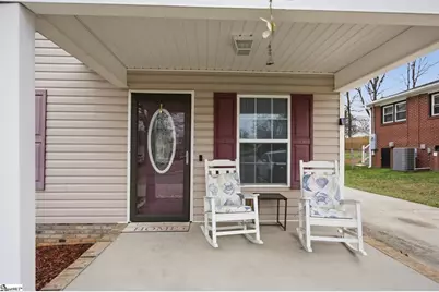 212 Forest Street, Greer, SC 29650 - Photo 2