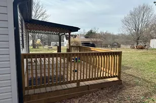 196 Orchard St, Cowpens, SC 29330 - Photo 4