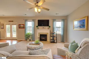 206 Marshfield Ct, Easley, SC 29642 - Photo 6