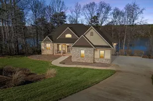475 Twin Springs Dr, Spartanburg, SC 29301 - Photo 1