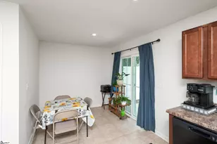 126 Fernside Ct, Greenville, SC 29617 - Photo 8