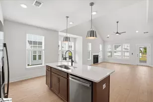417 Crestcreek Dr, Anderson, SC 29621 - Photo 8