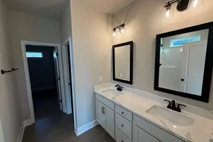 88 Wilson St, Greer, SC 29651 - Photo 8