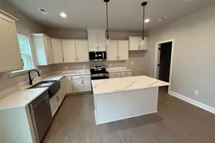 88 Wilson St, Greer, SC 29651 - Photo 8