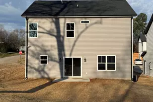 88 Wilson St, Greer, SC 29651 - Photo 4