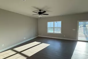 88 Wilson St, Greer, SC 29651 - Photo 2