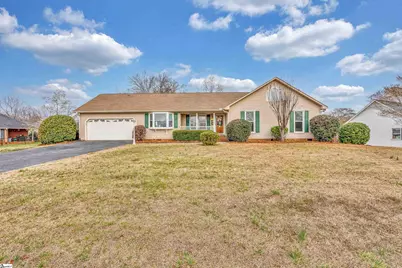 437 Cresthaven Drive, Boiling Springs, SC 29316 - Photo 2