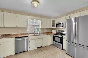 437 Cresthaven Dr, Boiling Springs, SC 29316 - Photo 12