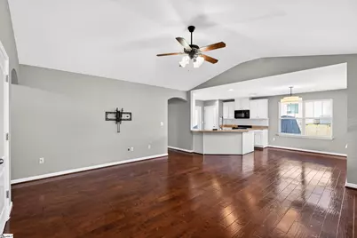 119 Autumn Hill Road, Greer, SC 29651 - Photo 4